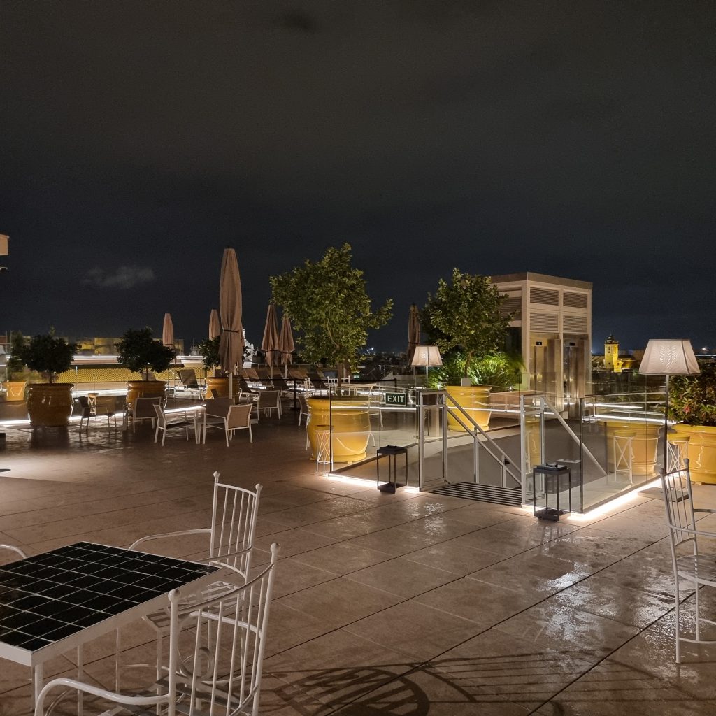  QUERENCIA DE SEVILLA hotel lighten up roof top bar.