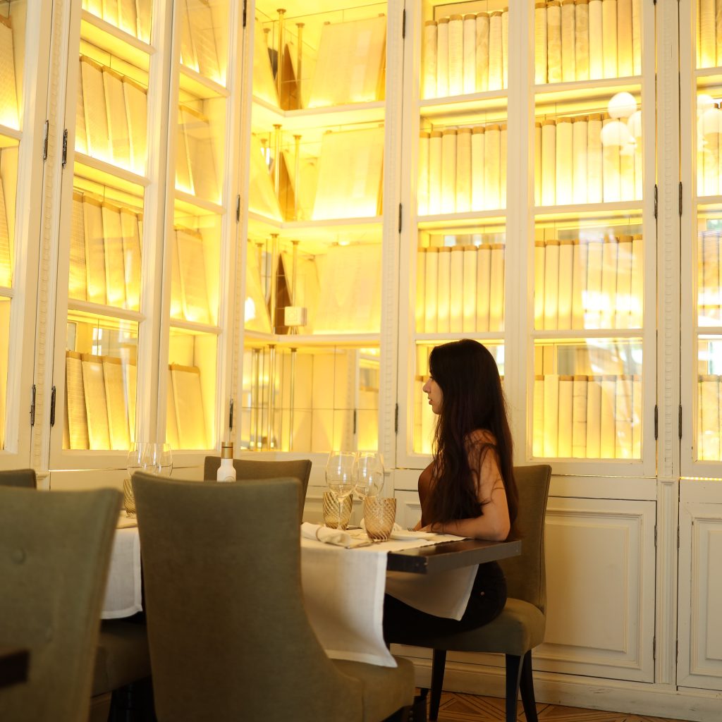 Elegant Dining Space: The restaurant at Cotton House Barcelona exudes an elegant and inviting ambiance.